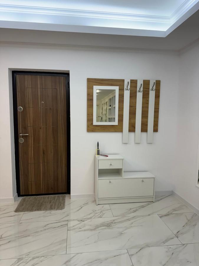 Golden Garden Luxury Apartment In Bucarest Exterior foto