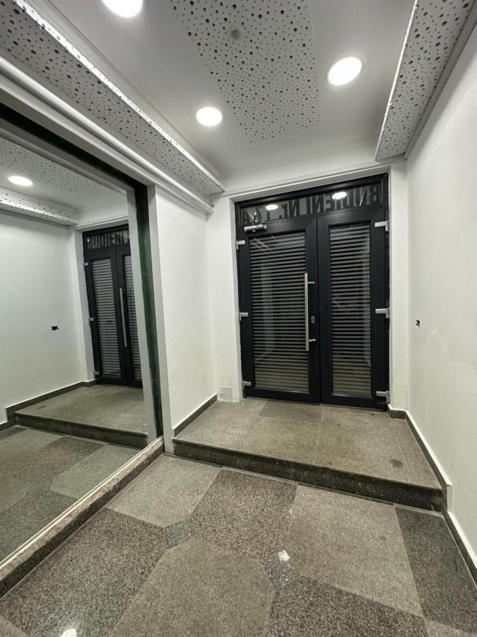 Golden Garden Luxury Apartment In Bucarest Exterior foto